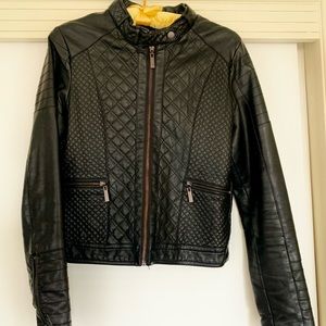 Go-to black leather jacket. Looks great with everything and gives a little edge…